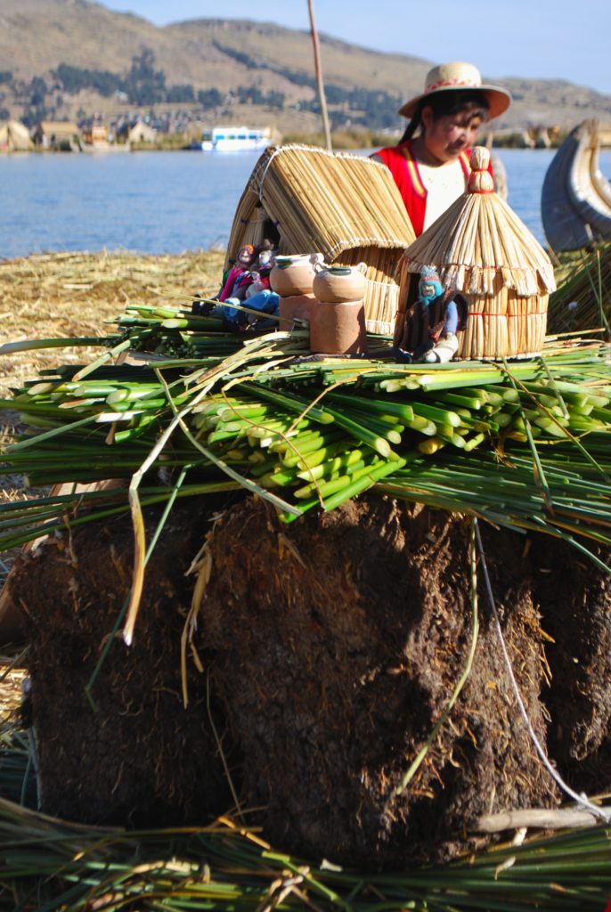 Abitazione tradizionali degli Uros sul lago Titicaca
