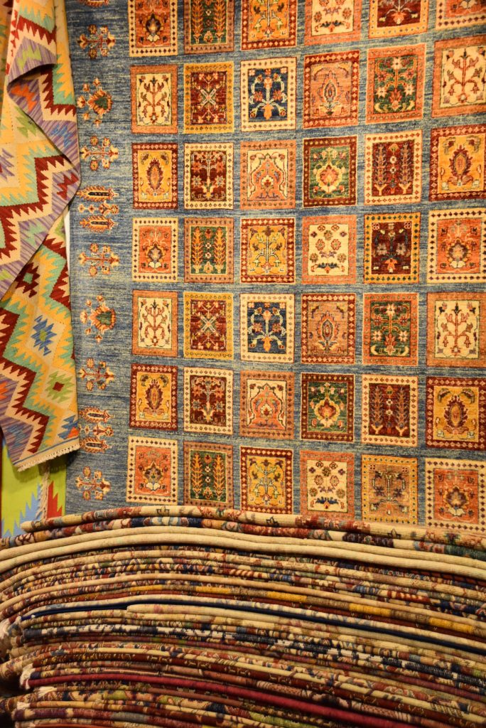 Tappeti alla fiera dell'artigianato
